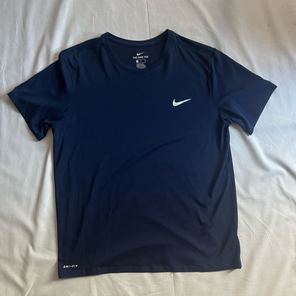 XL navy blue Nike dri-fit shirt